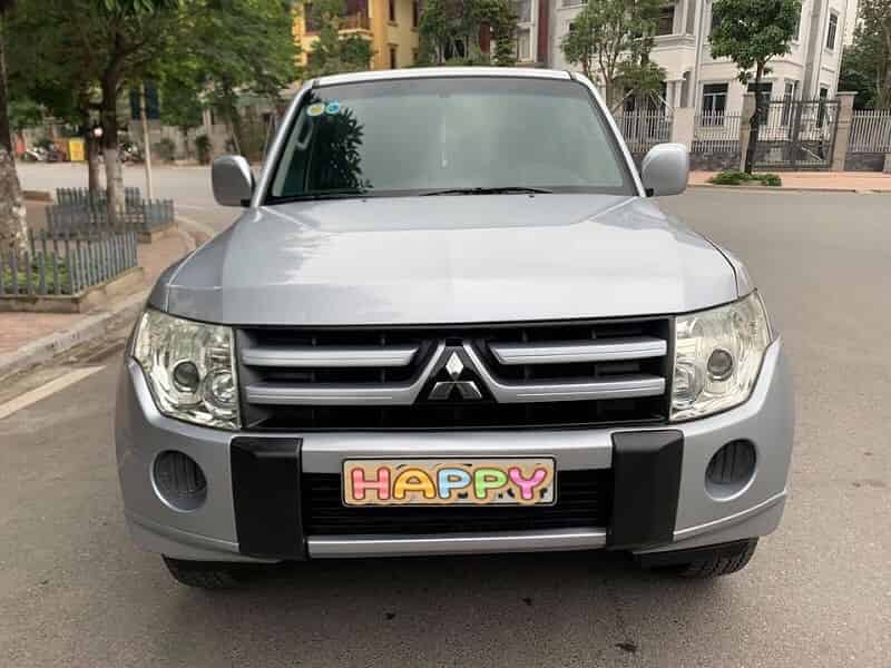123oto THAY KÍNH XE Ô TÔ Mitsubishi Pajero tại nhà