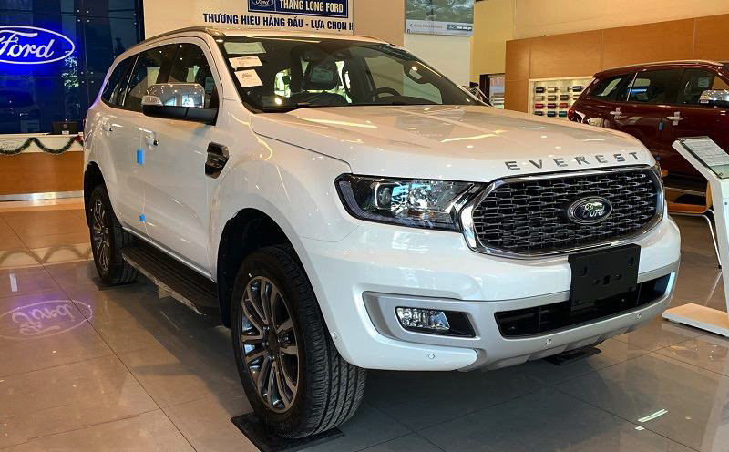 Chuyên THAY KÍNH XE ô tô tận nơi